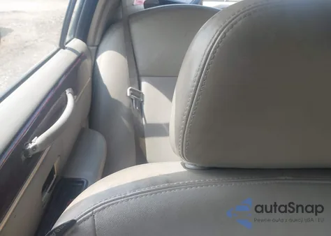 2006 Lincoln Town Car Signature Limited из США, поврежденный, VIN 1LNHM82V96Y616476